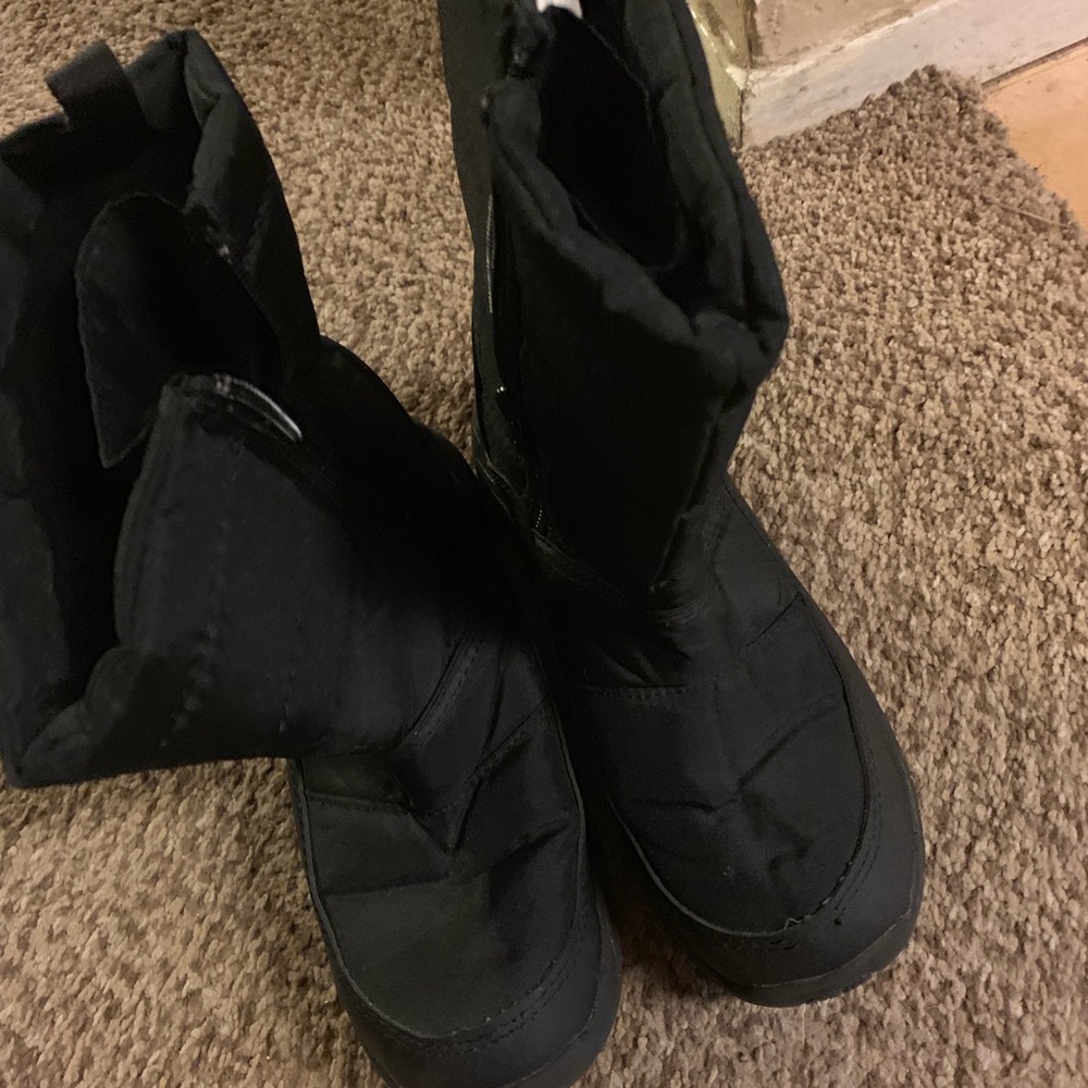 Polar Edge winter boots